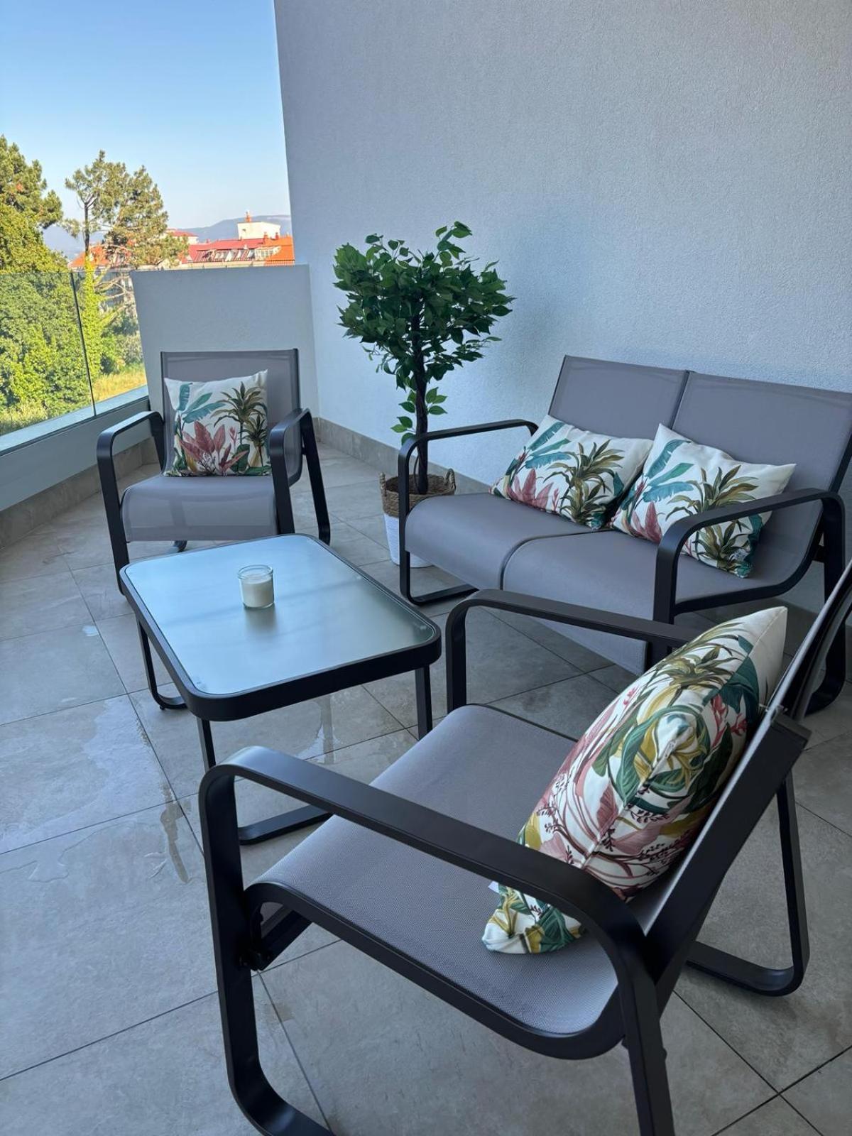 Apartamento Galiciaguesthome-rosalia De Castro-silgar